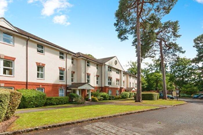 2 Bedroom Flat To Rent In Boundary Road, Farnborough, GU14