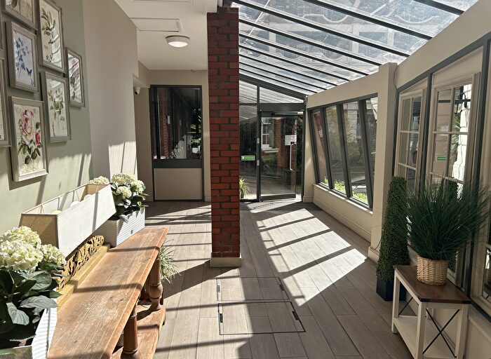 1 Bedroom Flat To Rent In Grove End House, St Johns Wood, London, NW8