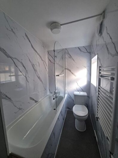 2 Bedroom Flat To Rent In Bewick Street, London, SW8