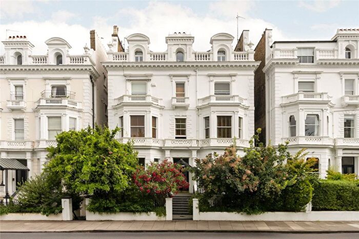 2 Bedroom Flat To Rent In Pembridge Square, London, W2