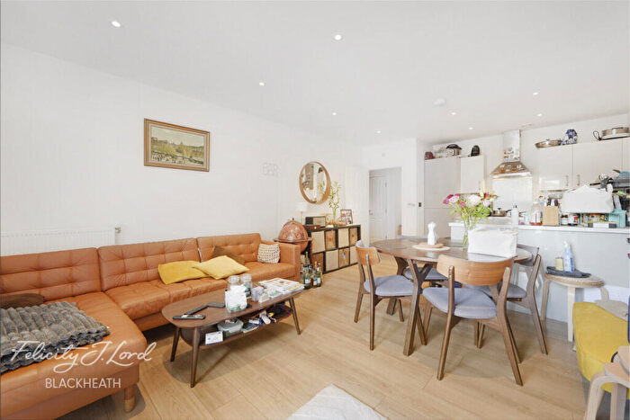 2 Bedroom Apartment For Sale In Brumwell Avenue, Woolwich, SE18