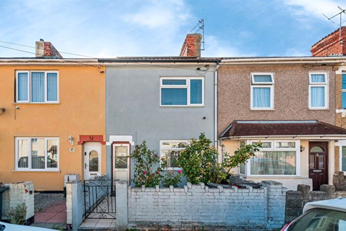 2 Bedroom Terraced House For Sale In Florence Street, Swindon, SN2