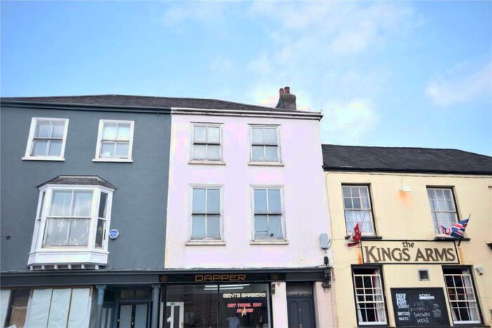 3 Bedroom Flat To Rent In South Molton, EX36