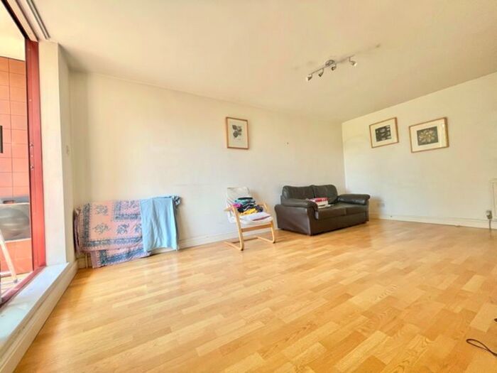 1 Bedroom Property To Rent In Asher Way, London, E1W