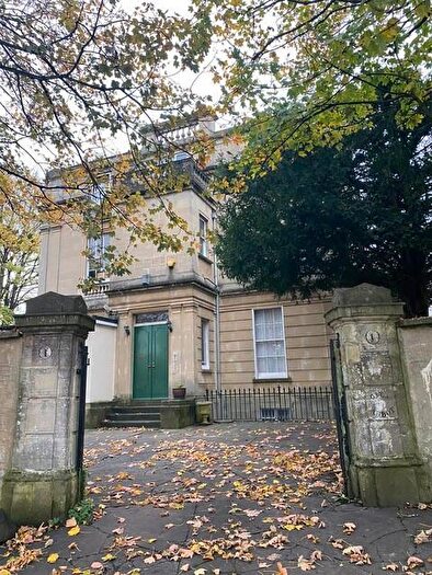 7 Bedroom Apartment To Rent In Cotham Park, Bristol, BS6