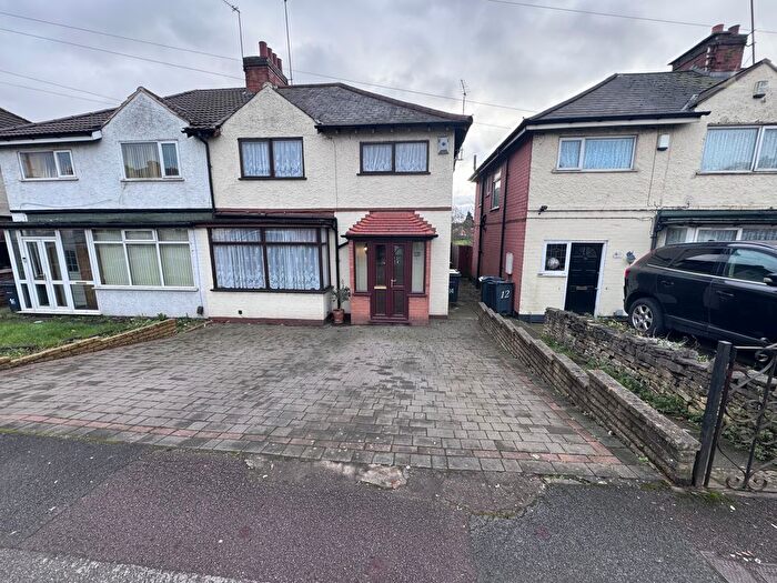 3 Bedroom Semi-Detached House To Rent In Stechford Road, Birmingham, West Midlands, B34