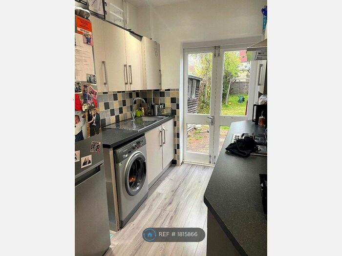 3 Bedroom Semi-Detached House To Rent In Deans Way, Edgware, HA8