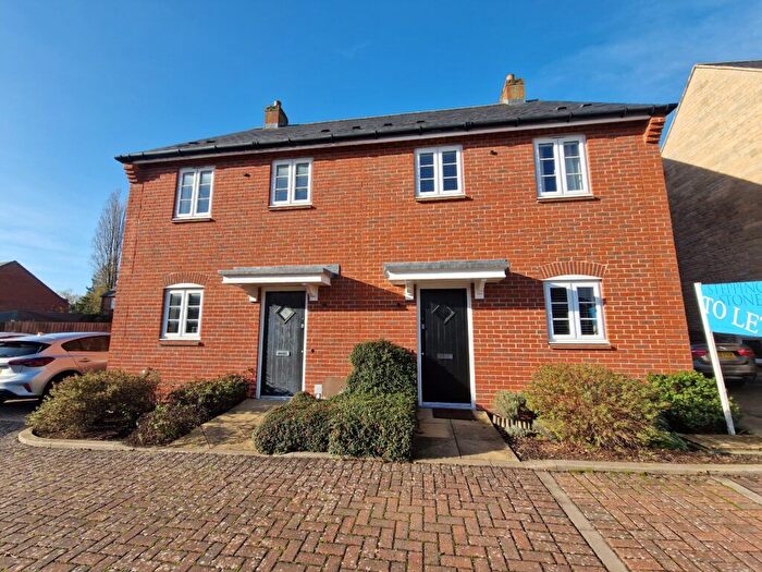 3 Bedroom Semi-Detached House To Rent In Aldous Drive, Bloxham, Oxon, OX15