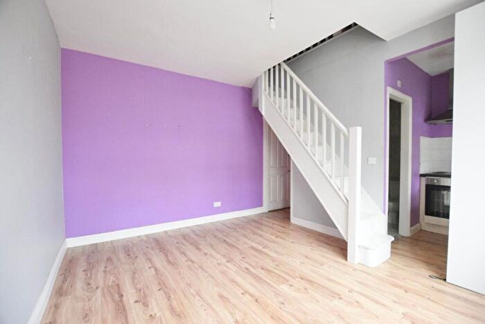 1 Bedroom Flat To Rent In Cavendish Road, Edmonton, N18