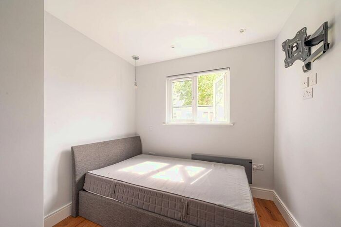 Studio To Rent In Oldfield Lane North, Greenford, UB6