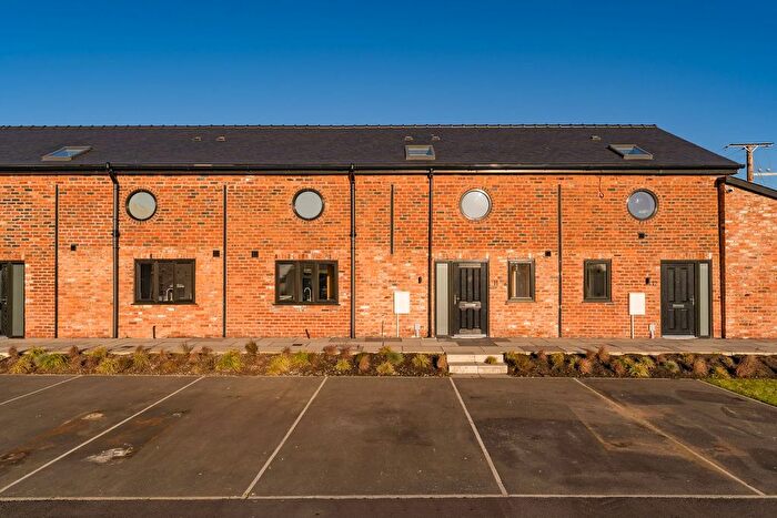 3 Bedroom Terraced House To Rent In Moss Lane, Over Tabley, WA16