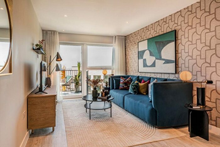 1 Bedroom Flat For Sale In Flat Kew Bridge Rise, Brentford, TW8