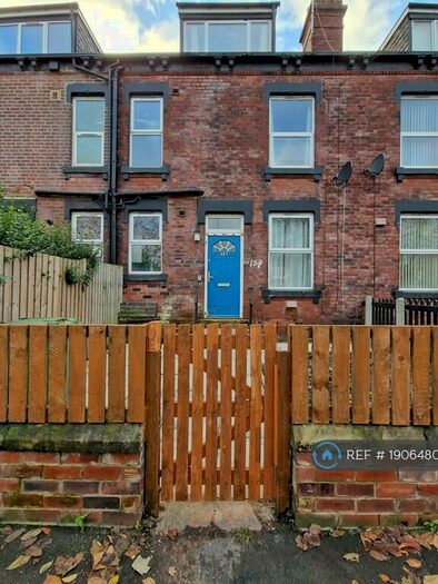 2 Bedroom Terraced House To Rent In Moor Road, Hunslet, Leeds, LS10
