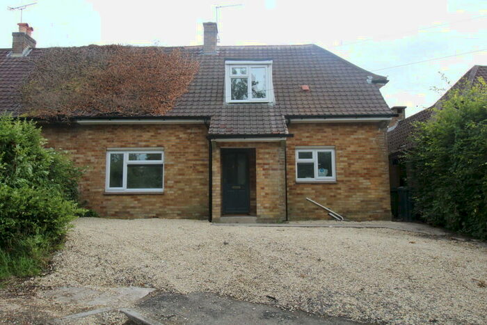 3 Bedroom Semi-Detached House To Rent In Clyffe Pypard, Swindon, SN4