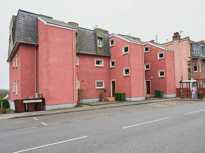 2 Bedroom Flat To Rent In Lammermuir Court, Gullane, East Lothian, EH31