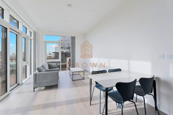 2 Bedroom Flat To Rent In Juniper Drive, London, SW18