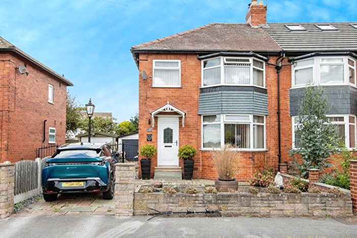 3 Bedroom Semi-Detached House For Sale In Detroit Avenue, Leeds, LS15