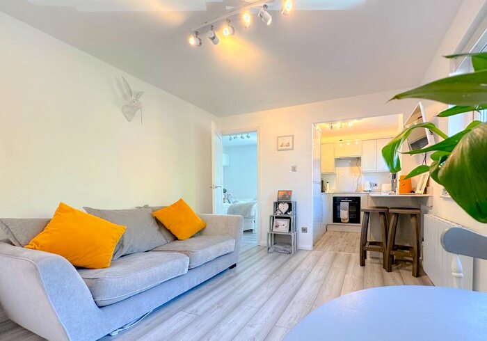 1 Bedroom Studio For Sale In Southwold Road, Nth Wat, Watford, WD24