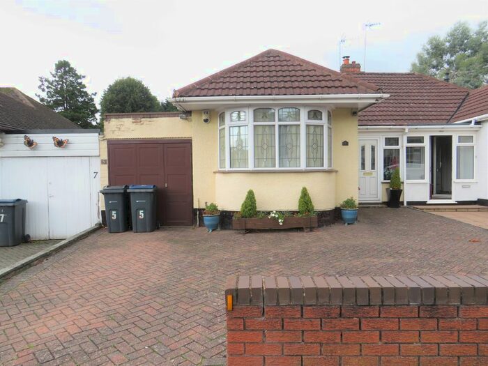 2 Bedroom Semi-Detached Bungalow To Rent In Heathland Avenue, Shard End, Birmingham, B34