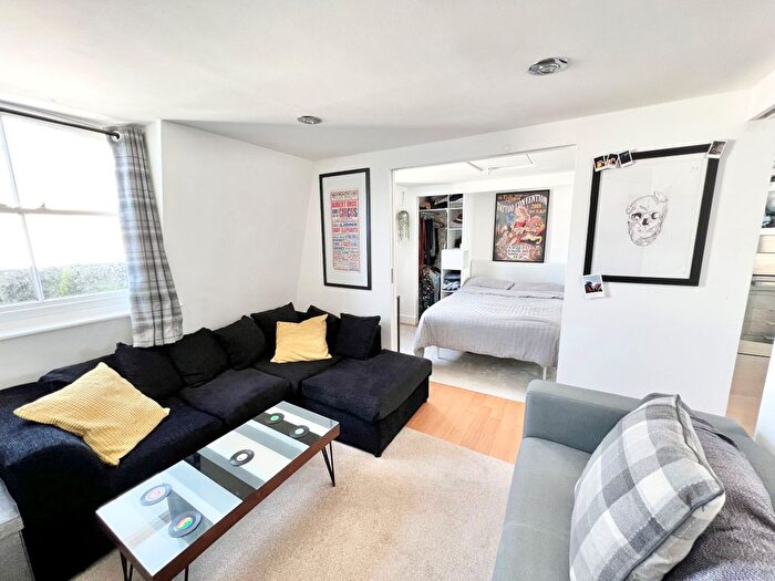 1 Bedroom Flat To Rent In Marine Parade, Brighton, BN2