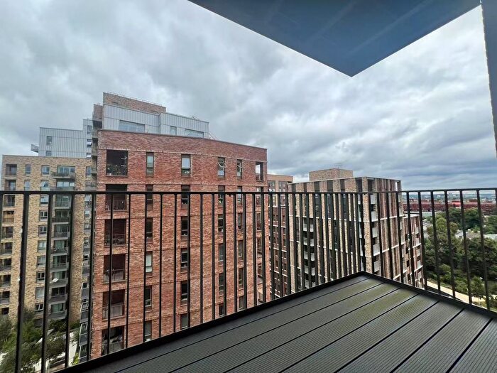 1 Bedroom Flat To Rent In Mary Neuner Road, N8