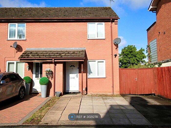 2 Bedroom Semi Detached House To Rent In New St, Rugby, CV22