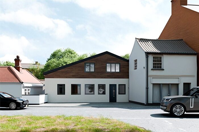 3 Bedroom Flat For Sale In Yarmouth Road, Thorpe St Andrew, Norwich, NR7