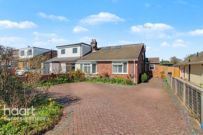 3 Bedroom Semi-Detached Bungalow For Sale In New Road, Bishop's Stortford, CM22