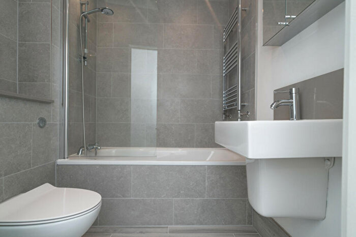 2 Bedroom Flat To Rent In Forty Lane, London, Greater London, HA9