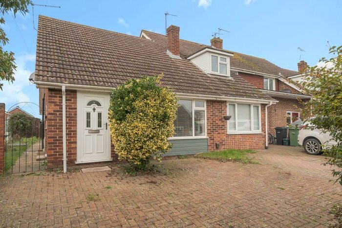 2 Bedroom Terraced Bungalow To Rent In Didcot, Oxfordshire, OX11