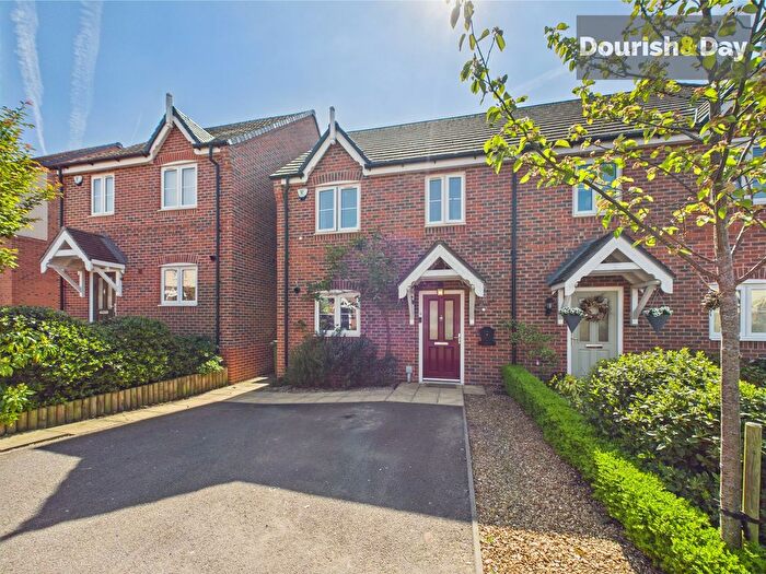 3 Bedroom Semi-Detached House For Sale In Devereux Gardens, Great Haywood, ST18