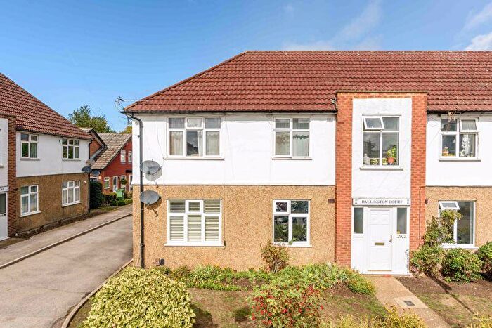 2 Bedroom Flat For Sale In Dallington Close, Hersham, KT12