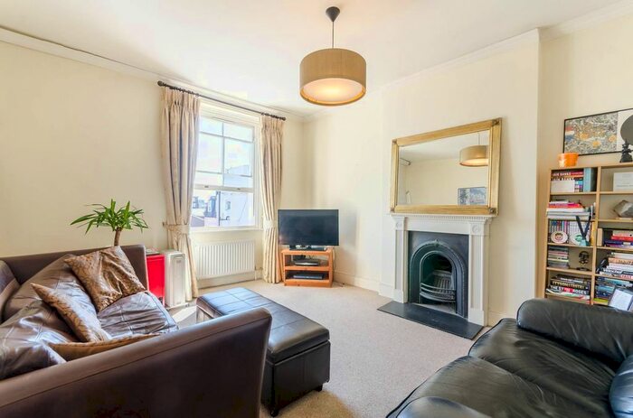 1 Bedroom Flat To Rent In Roman Way, Barnsbury, London, N7