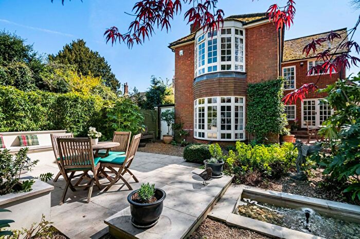 5 Bedroom Link Detached House For Sale In Pearson Road, Sonning, RG4