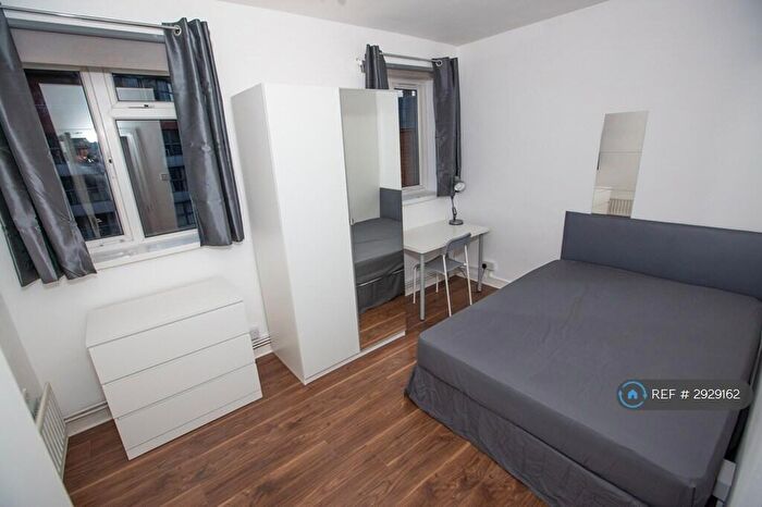 4 Bedroom Flat To Rent In Crowndale Court, London, NW1