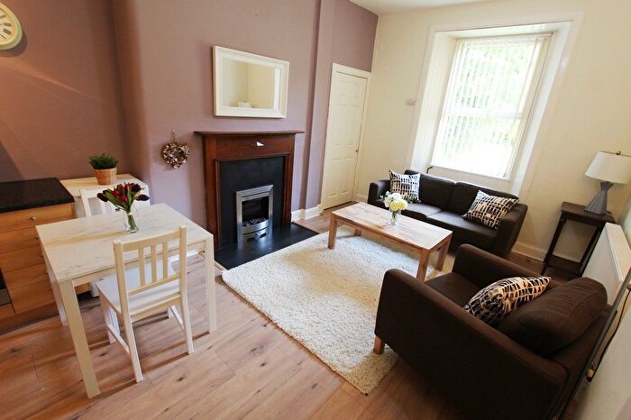 1 Bedroom Flat To Rent In Albion Road, Edinburgh, EH7