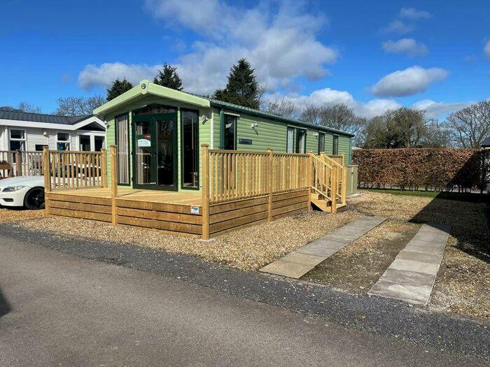2 Bedroom Park Home For Sale In Primrose Bank Holiday Park, Singleton Road, Weeton, PR4