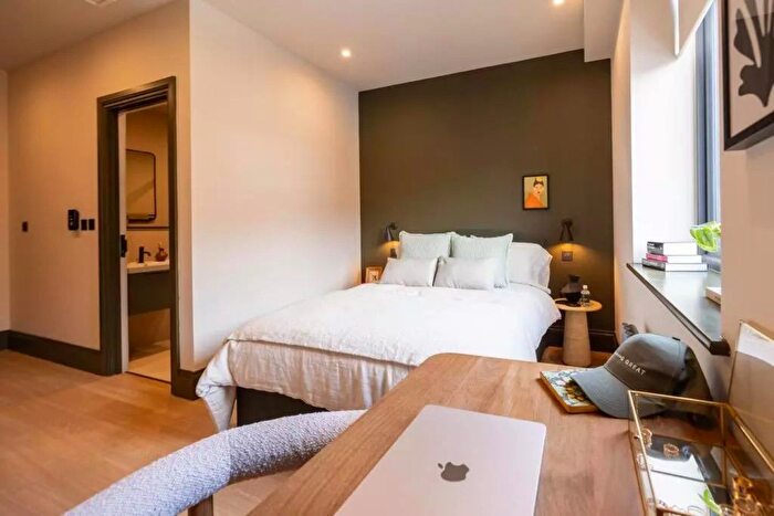 Studio To Rent In West Street, Sheffield, S1