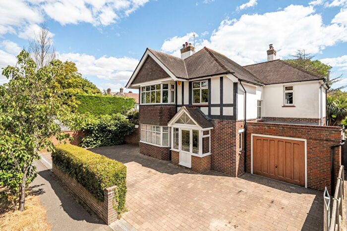 5 Bedroom Detached House For Sale In Silverston Avenue, Bognor Regis, PO21