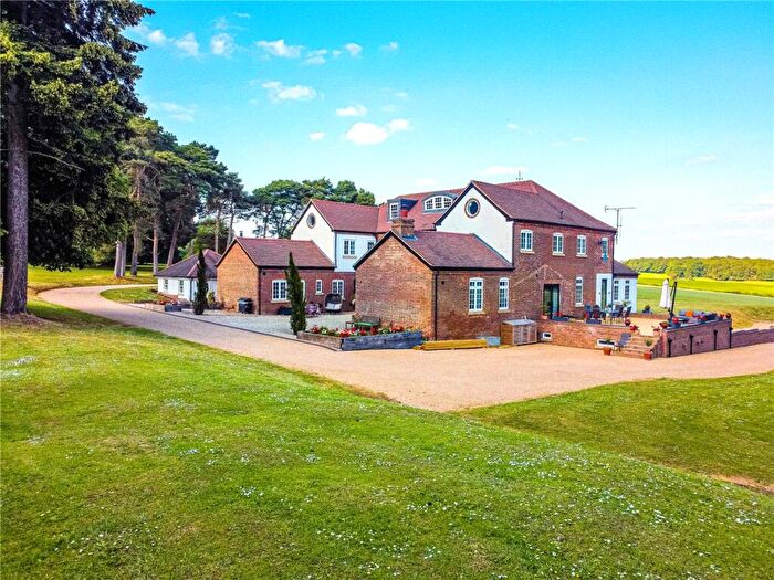 8 Bedroom Detached House For Sale In Luton Road, Markyate, St. Albans, AL3