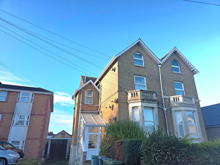 1 Bedroom Flat To Rent In Surbiton Grove, Ryde, PO33