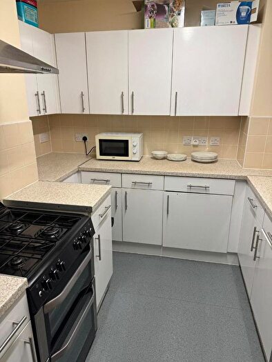 Studio To Rent In Tooting Bec Road, Tooting, London, SW17