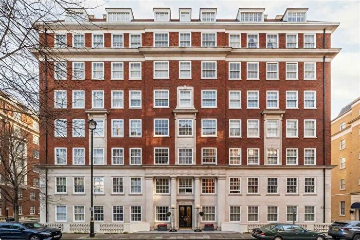 4 Bedroom Flat To Rent In George Street, London, W1H