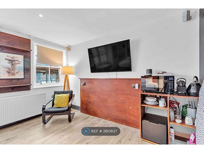 1 Bedroom Flat To Rent In Grafton Street, Brighton, BN2