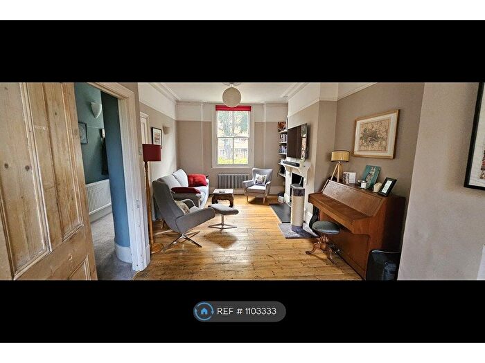 2 Bedroom Terraced House To Rent In Sidney Road, London, SW9