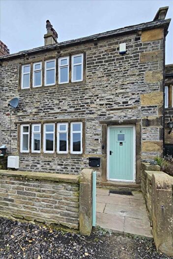 3 Bedroom Terraced House To Rent In Upper Hagg, Thongsbridge, Holmfirth, HD9