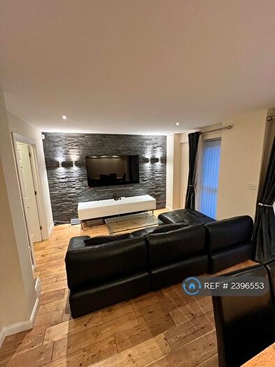 2 Bedroom Flat To Rent In Adrian House, London, E15