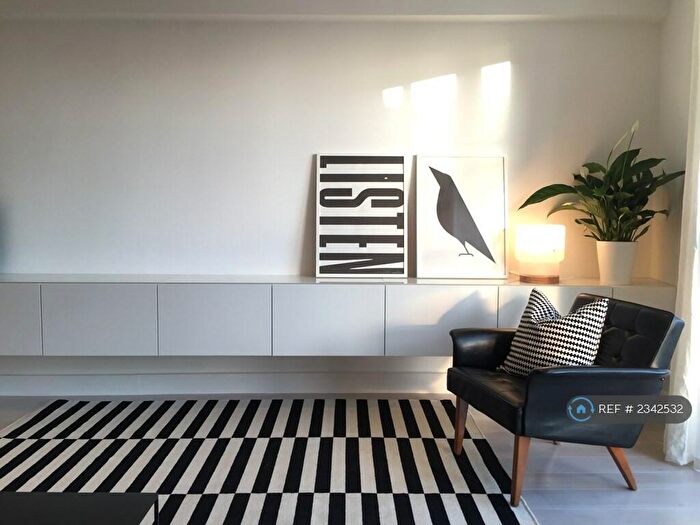 1 Bedroom Flat To Rent In Gilbey House, London, NW1