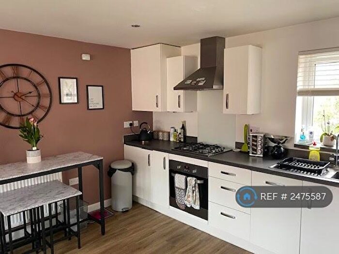2 Bedroom Flat To Rent In Saunders Field, Kempston, Bedford, MK42