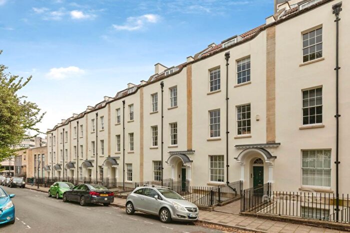 Studio To Rent In Park Place, Clifton, Bristol, BS8